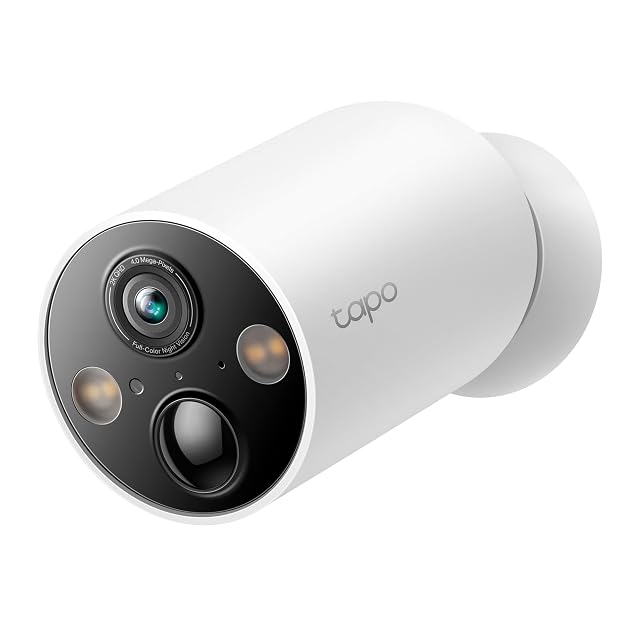 Tapo C425 Akkukamera auf ihrem Magnetfuß